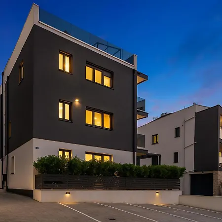 Sunny Garden The Modern Apartman