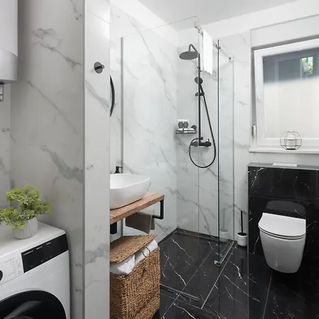 Sunny Garden The Modern דירה *