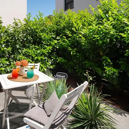 Sunny Garden The Modern * זאדאר