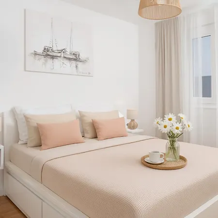 Sunny Garden The Modern *