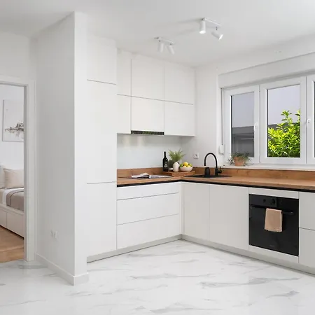 Sunny Garden The Modern דירה *